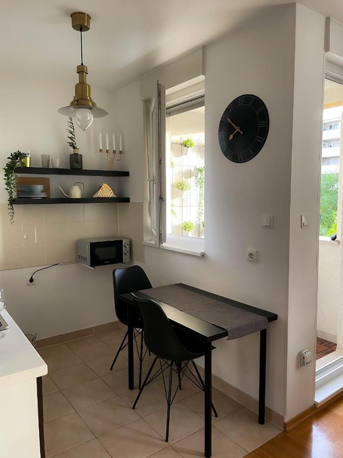 Apartman Welcome To Tresnjevka Zagreb Bagian luar foto
